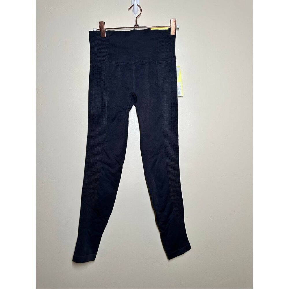 ๐ธ All in Motion Black High Rise Athletic Leggings Size Small New - Picture 2 of 5
